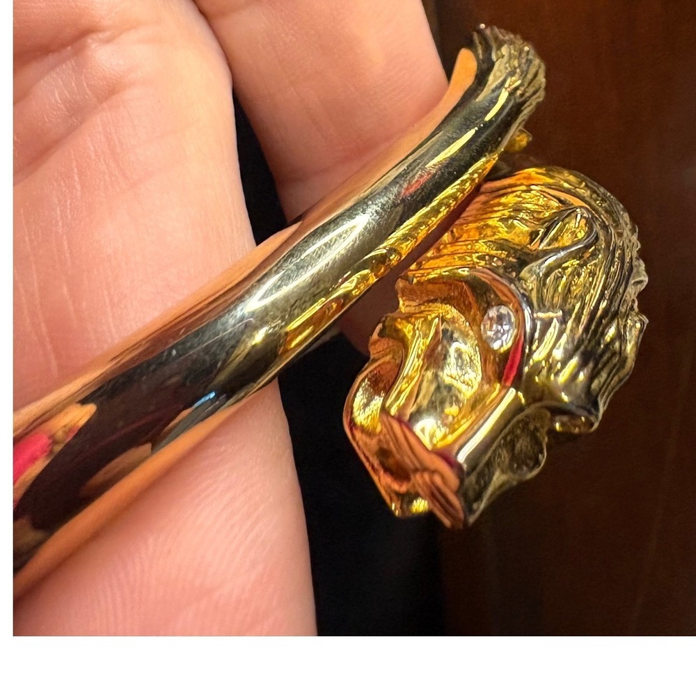Vintage GoldTone rhinestone eyes Lion Head / Tail Hinged Bangle Bypass Bracelet - Picture 3 of 5